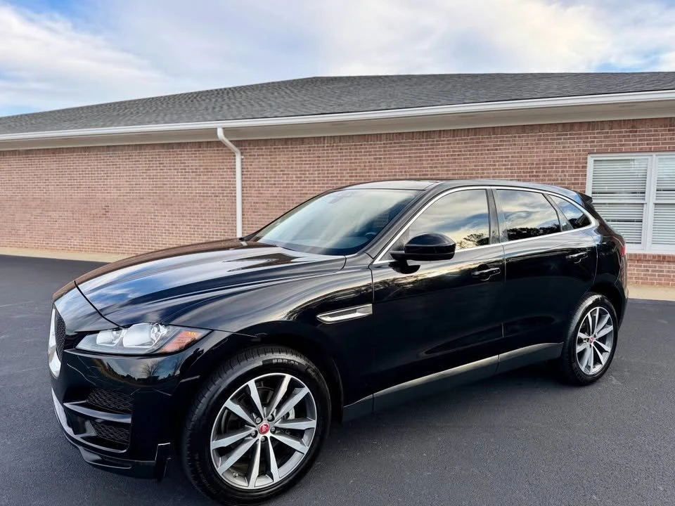 2020 Jaguar F-Pace - Image 3 of 19