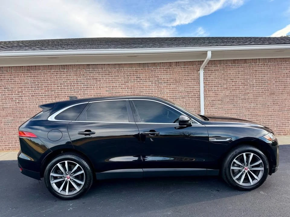 2020 Jaguar F-Pace - Image 9 of 19