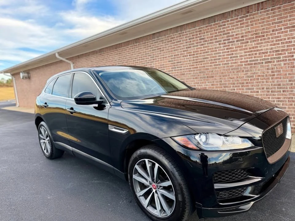 2020 Jaguar F-Pace - Image 5 of 19