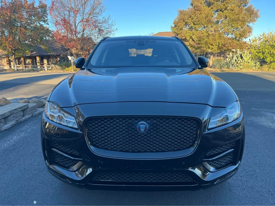 2020 Jaguar F-Pace - Image 2 of 19