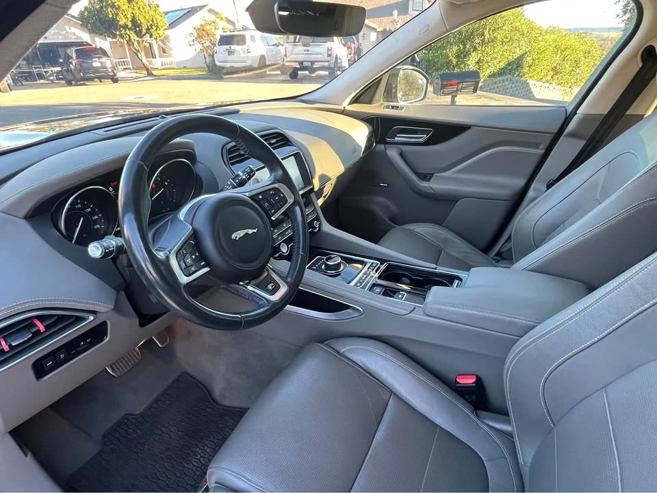 2020 Jaguar F-Pace - Image 7 of 19