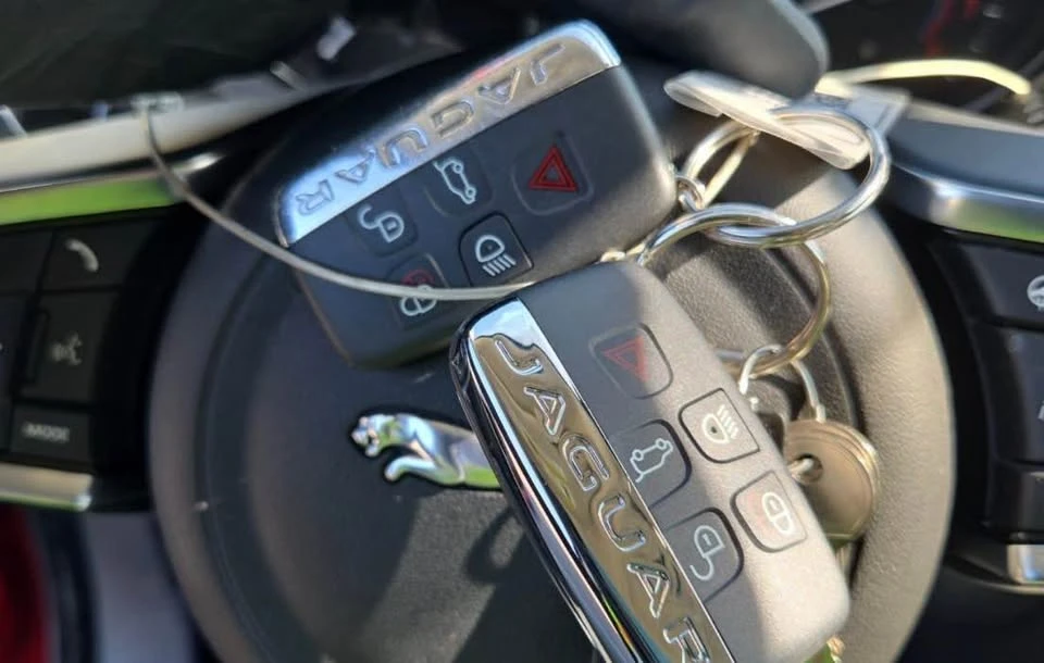 2020 Jaguar F-Pace - Image 14 of 15