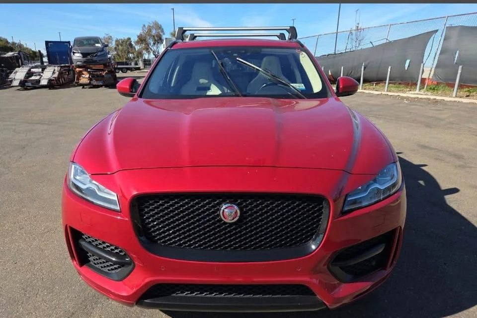 2020 Jaguar F-Pace - Image 6 of 15