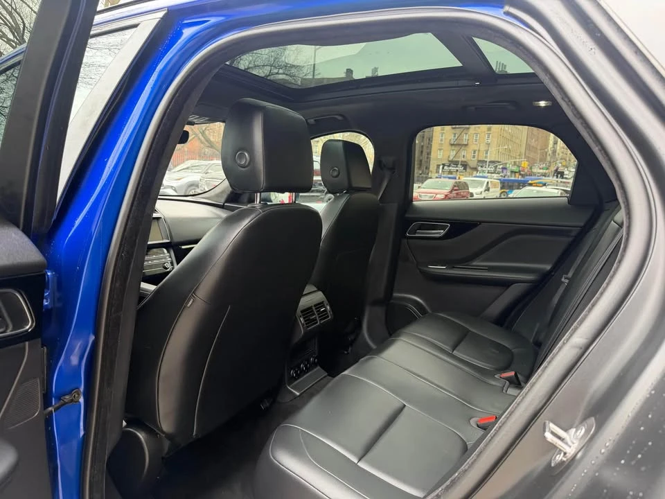 2020 Jaguar F-Pace - Image 8 of 18
