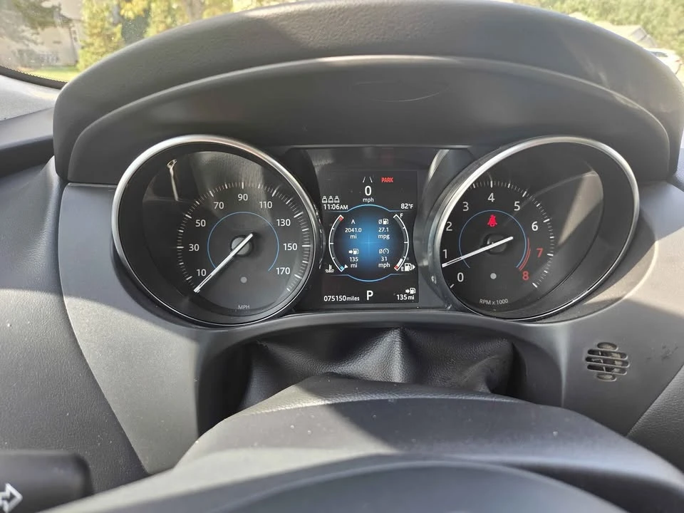 2020 Jaguar F-Pace - Image 5 of 11