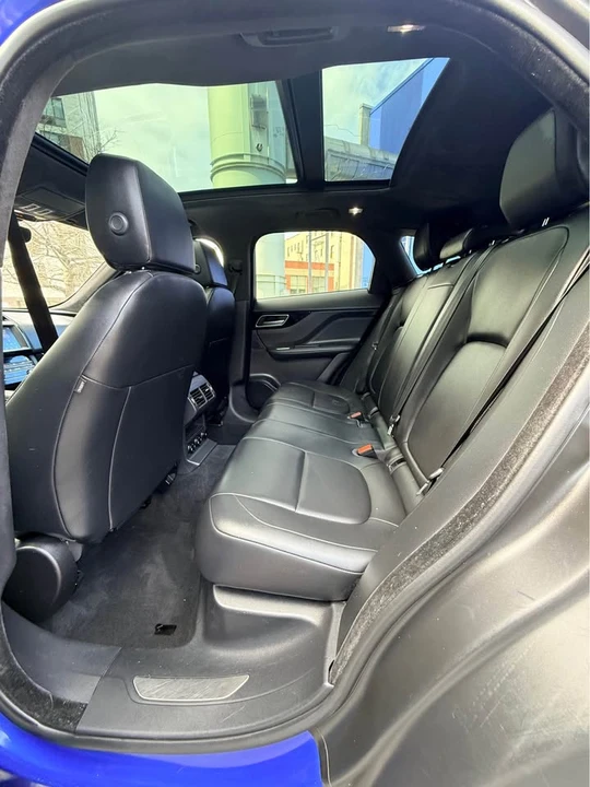 2020 Jaguar F-Pace - Image 8 of 13