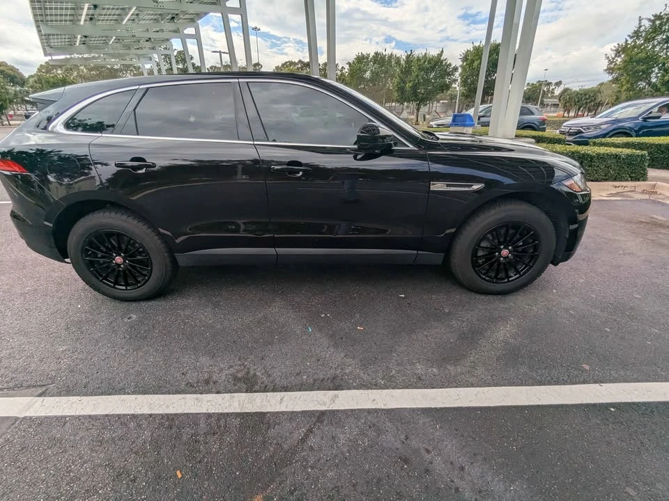 2020 Jaguar F-Pace - Image 5 of 16