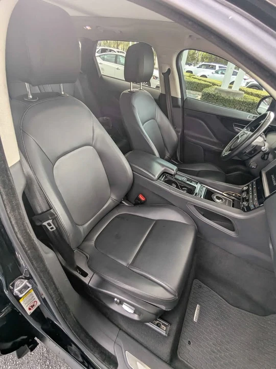 2020 Jaguar F-Pace - Image 11 of 16
