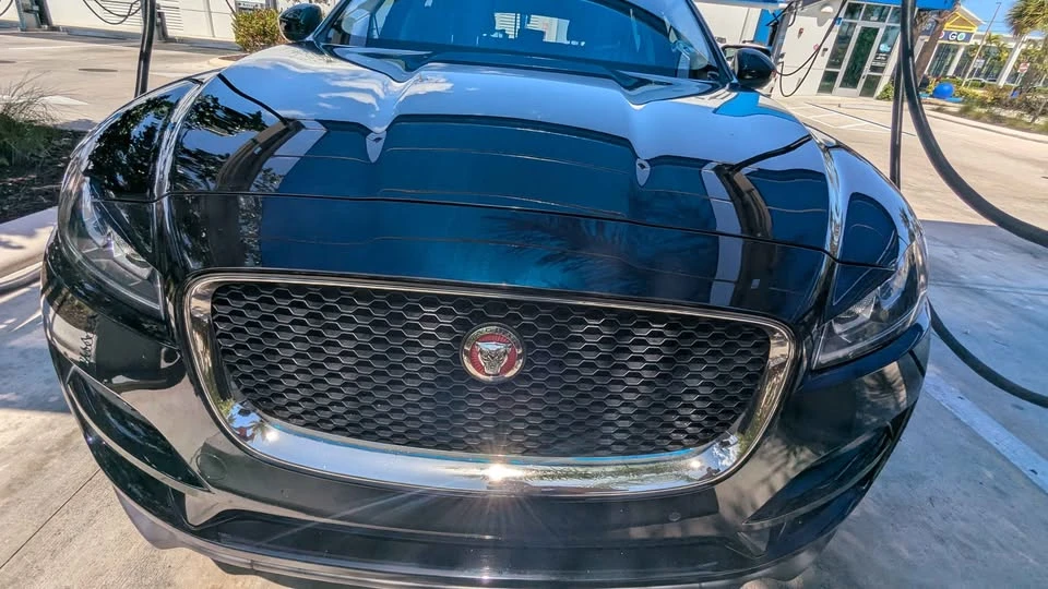 2020 Jaguar F-Pace - Image 2 of 20