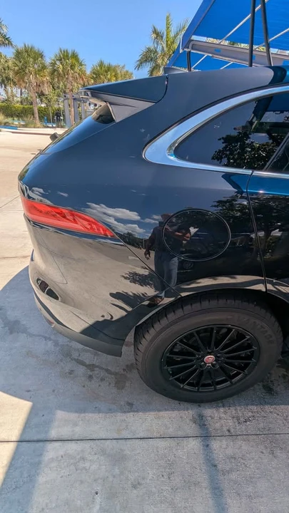 2020 Jaguar F-Pace - Image 7 of 20