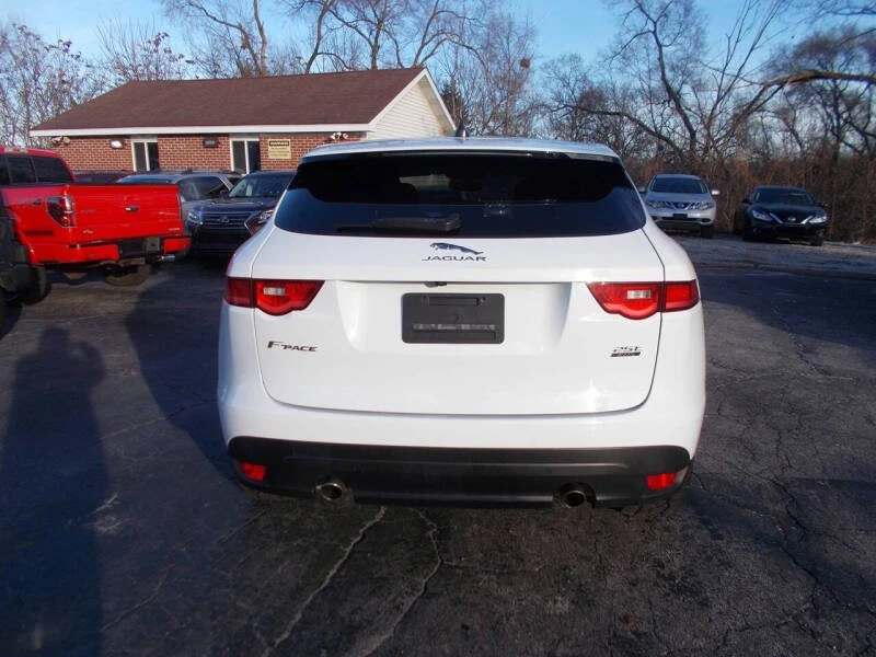 2020 Jaguar F-Pace - Image 3 of 11