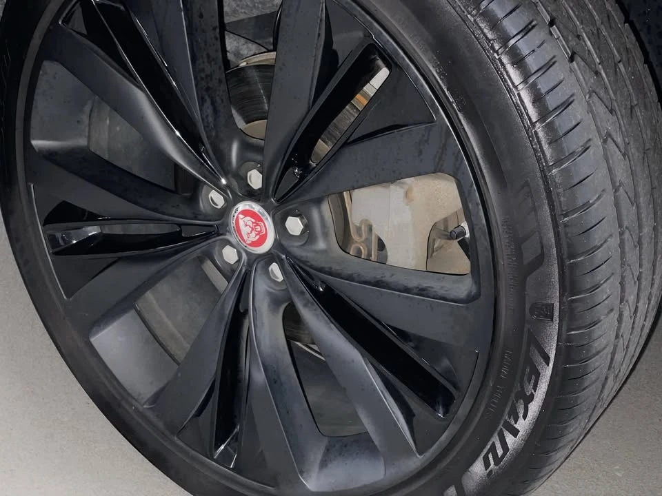 2020 Jaguar F-Pace - Image 9 of 20