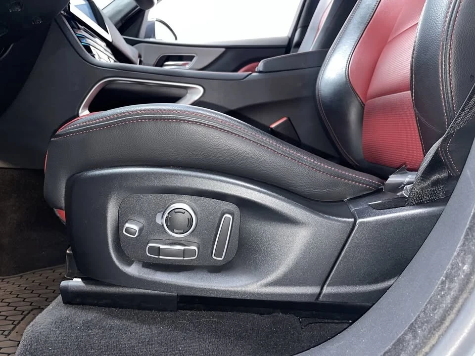 2020 Jaguar F-Pace - Image 11 of 20