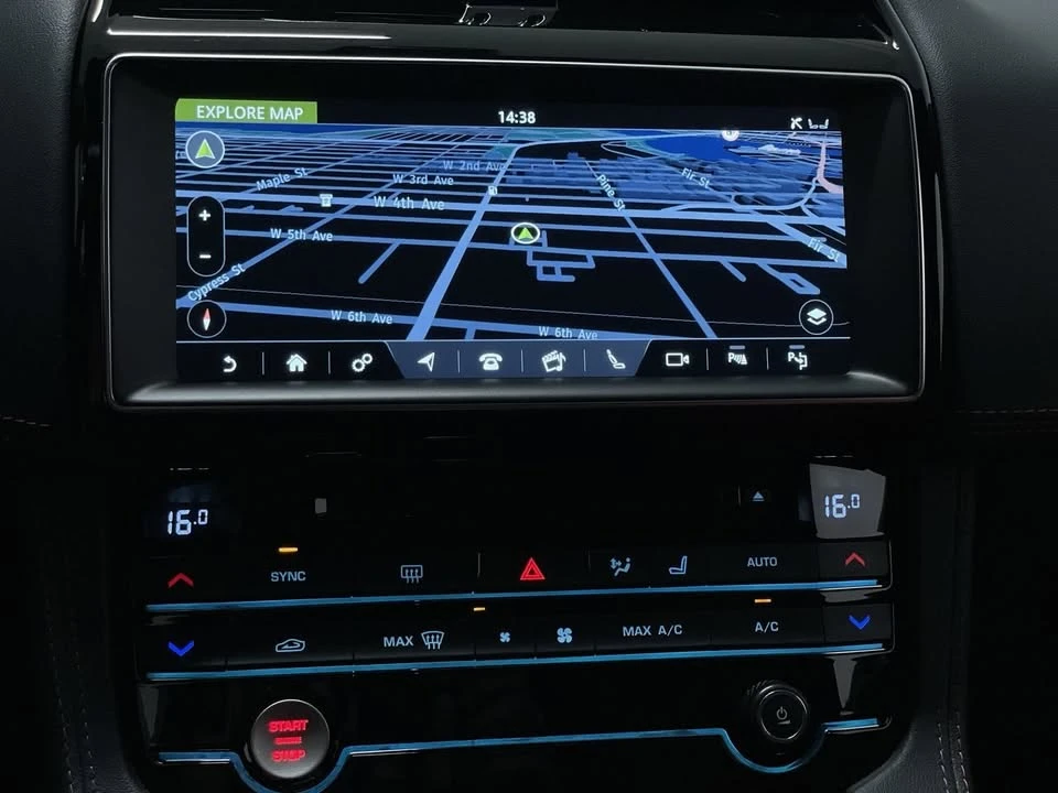 2020 Jaguar F-Pace - Image 17 of 20