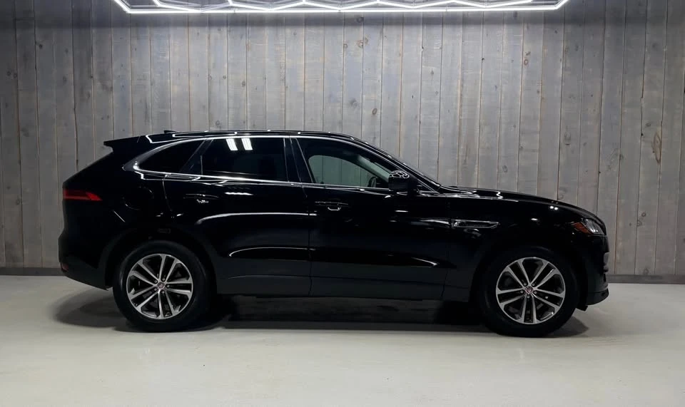 2020 Jaguar F-Pace - Image 2 of 19