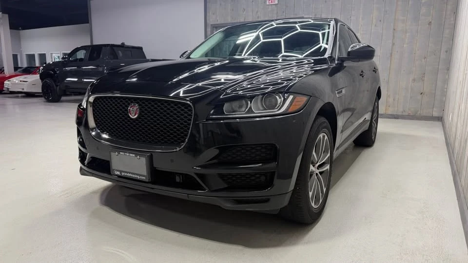 2020 Jaguar F-Pace - Image 4 of 19