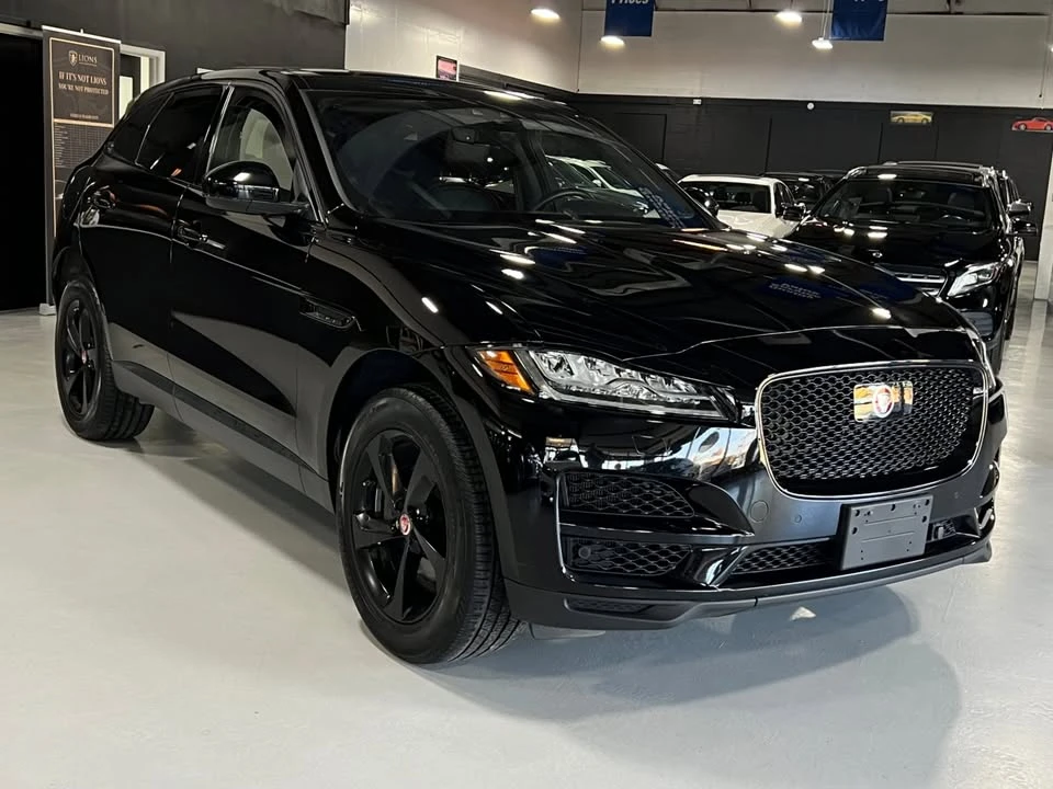 2020 Jaguar F-Pace - Image 3 of 17