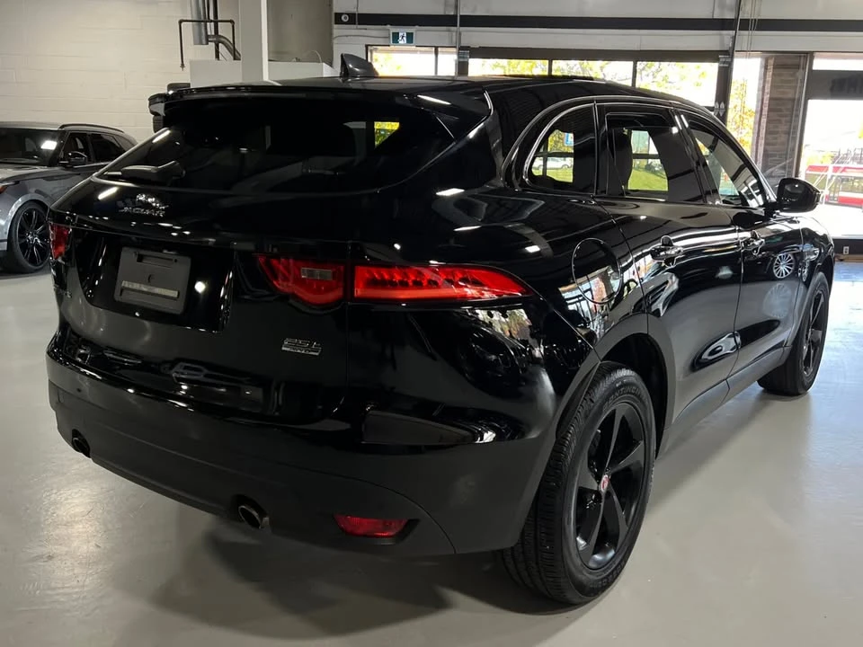 2020 Jaguar F-Pace - Image 5 of 17