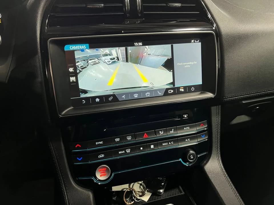 2020 Jaguar F-Pace - Image 14 of 17