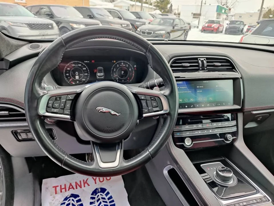 2020 Jaguar F-Pace - Image 10 of 19
