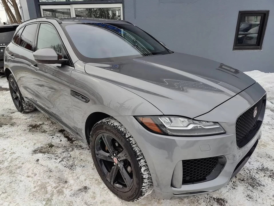 2020 Jaguar F-Pace - Image 2 of 19
