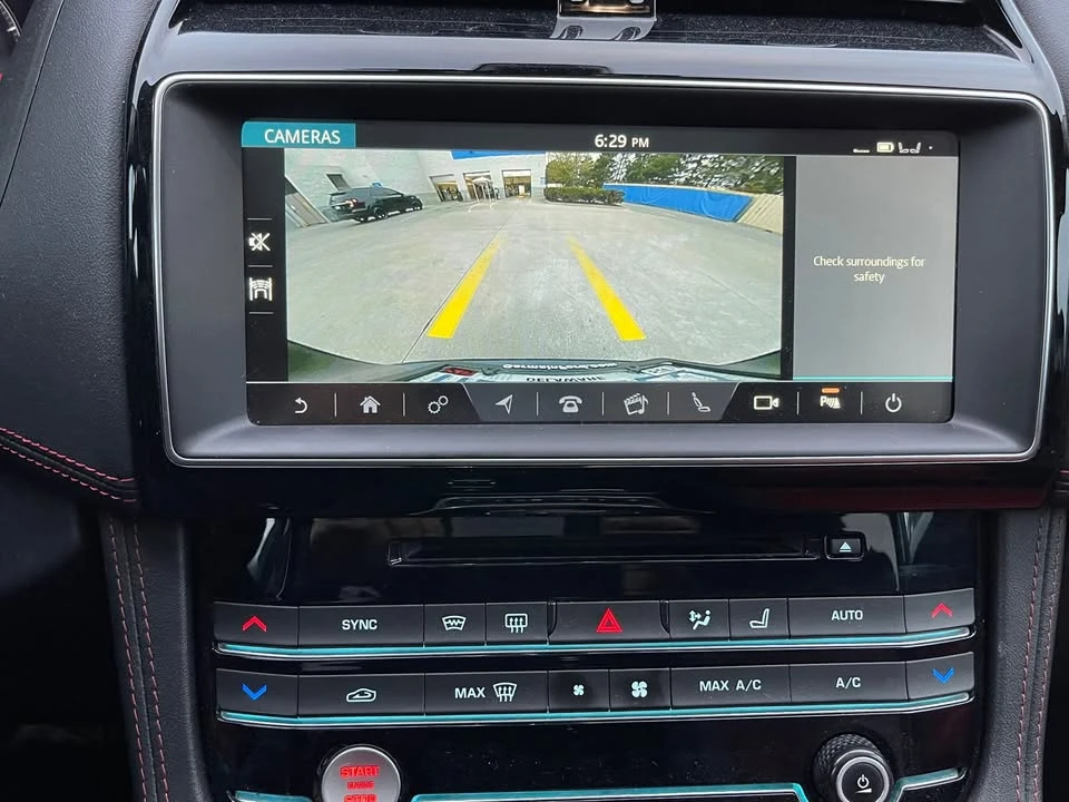 2020 Jaguar F-Pace - Image 5 of 18