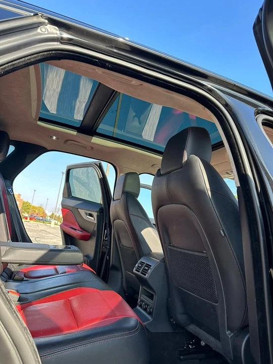 2020 Jaguar F-Pace - Image 15 of 18