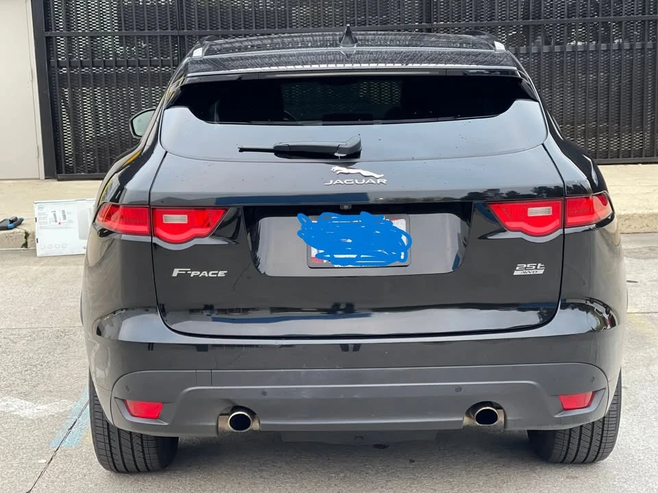 2020 Jaguar F-Pace - Image 10 of 18