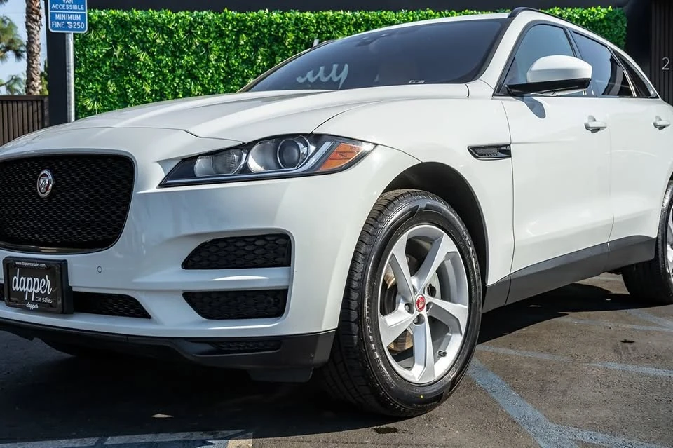 2020 Jaguar F-Pace - Image 14 of 15
