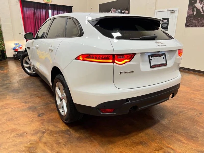 2020 Jaguar F-Pace - Image 2 of 17