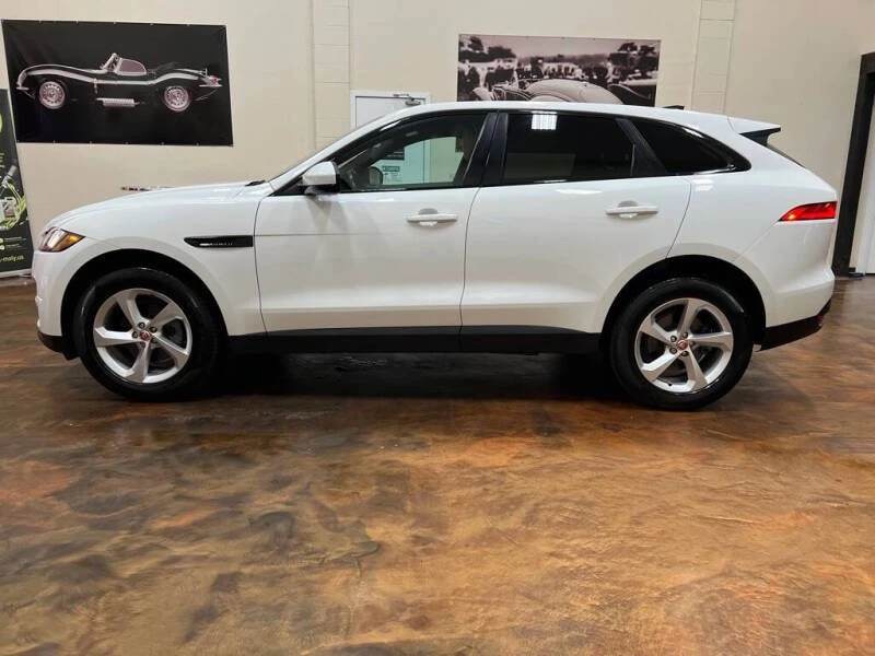 2020 Jaguar F-Pace - Image 5 of 17