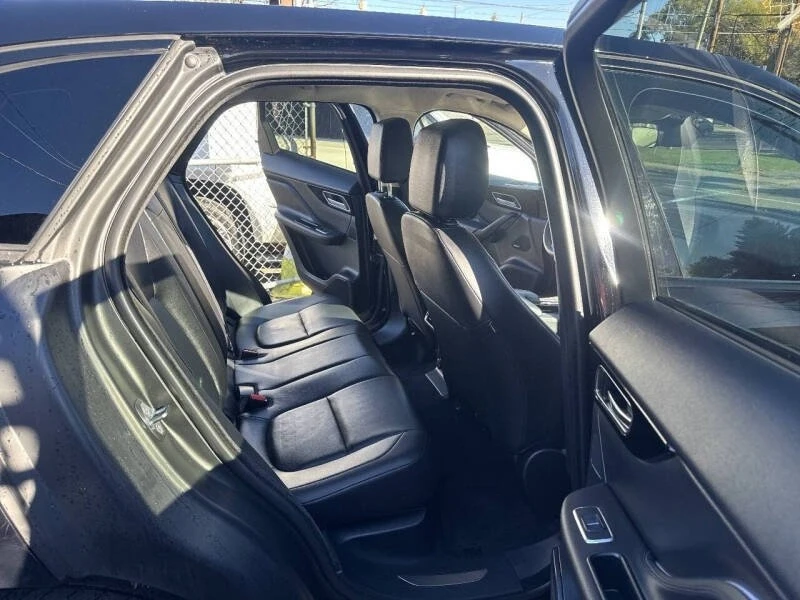 2020 Jaguar F-Pace - Image 10 of 17