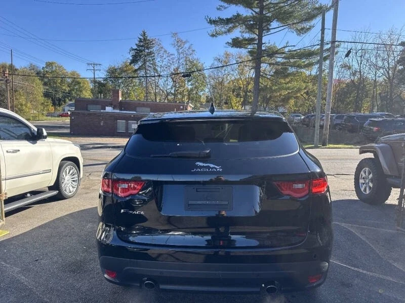 2020 Jaguar F-Pace - Image 2 of 17
