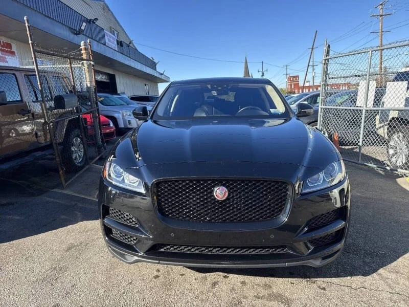 2020 Jaguar F-Pace - Image 5 of 17