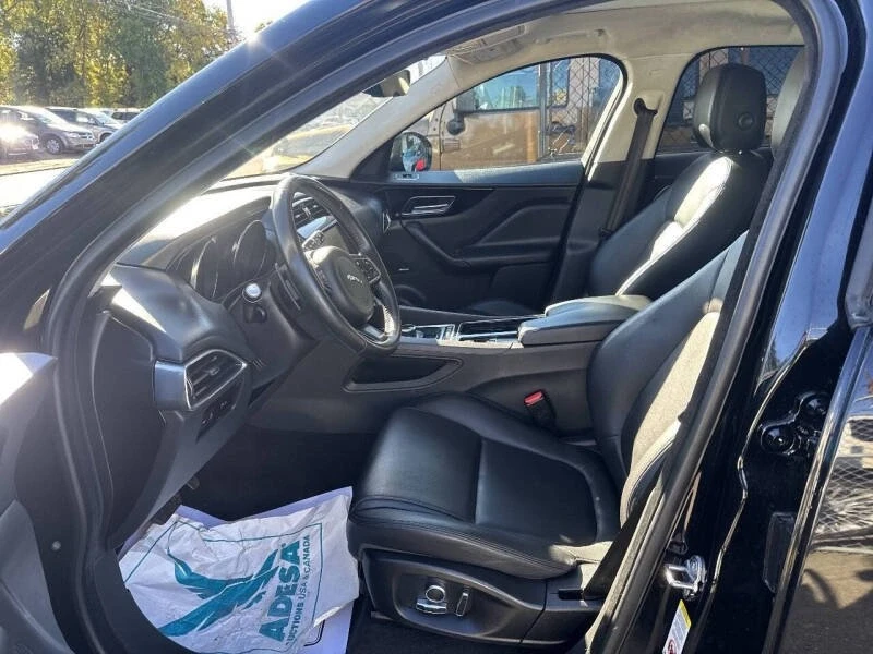 2020 Jaguar F-Pace - Image 7 of 17