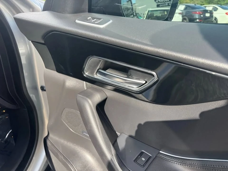 2020 Jaguar F-Pace - Image 9 of 19
