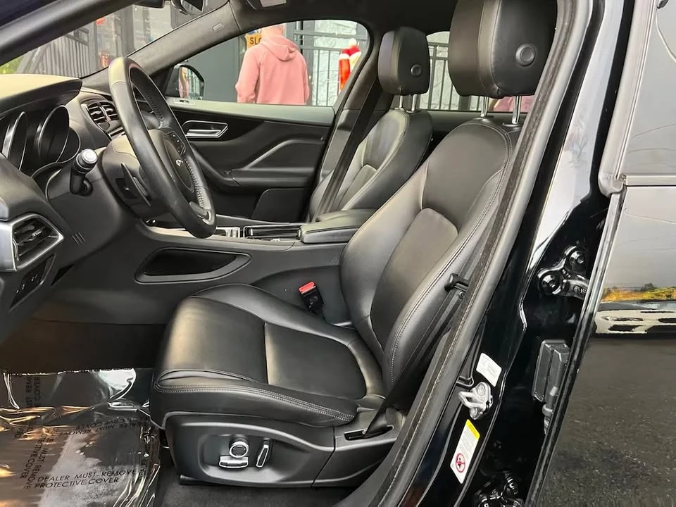 2020 Jaguar F-Pace - Image 5 of 8