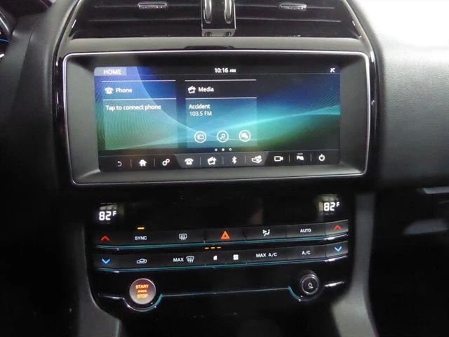 2020 Jaguar F-Pace - Image 13 of 20