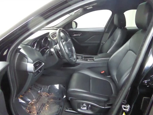 2020 Jaguar F-Pace - Image 19 of 20