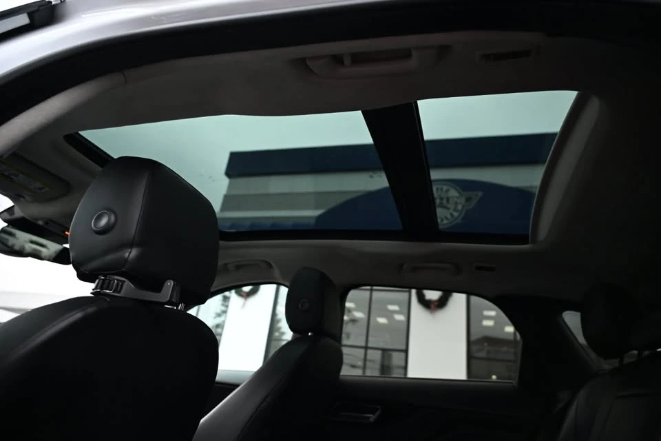 2020 Jaguar F-Pace - Image 10 of 12