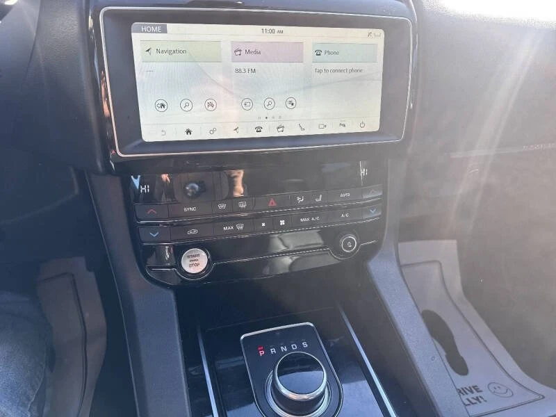 2020 Jaguar F-Pace - Image 15 of 16