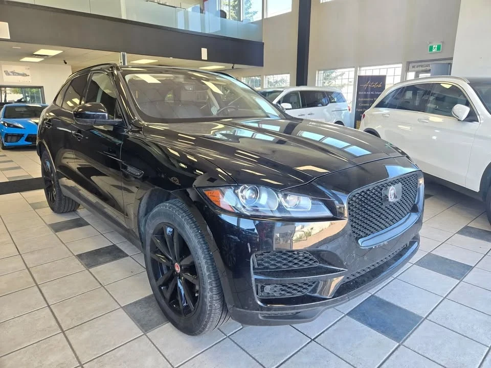 2020 Jaguar F-Pace - Image 2 of 19