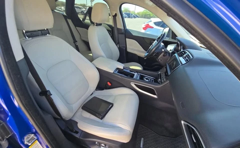 2020 Jaguar F-Pace - Image 8 of 14