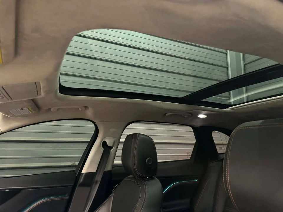 2020 Jaguar F-Pace - Image 12 of 19