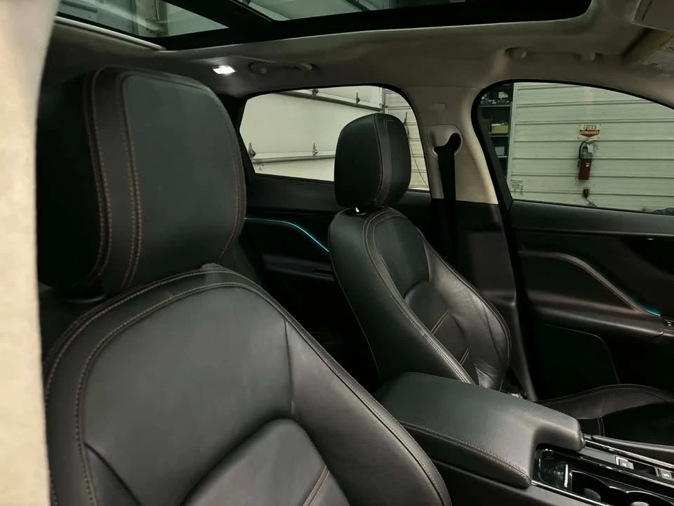 2020 Jaguar F-Pace - Image 16 of 19