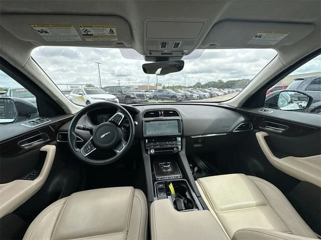 2020 Jaguar F-Pace - Image 10 of 20