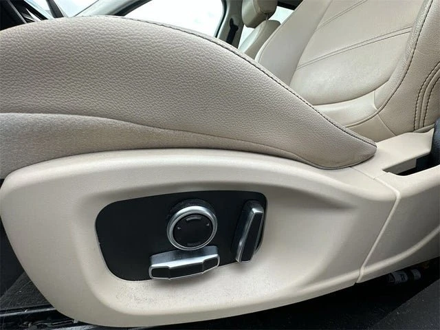 2020 Jaguar F-Pace - Image 18 of 20