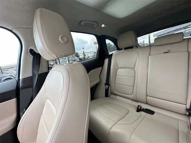 2020 Jaguar F-Pace - Image 12 of 20