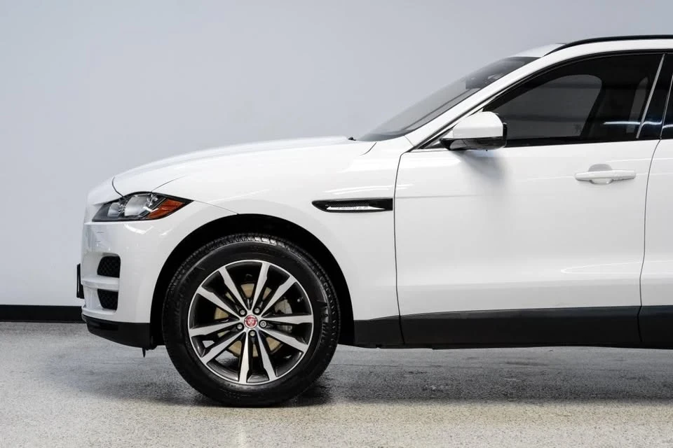 2020 Jaguar F-Pace - Image 14 of 20