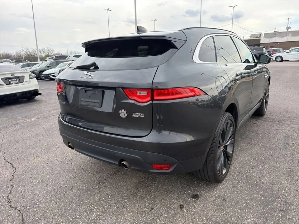 2020 Jaguar F-Pace - Image 4 of 10